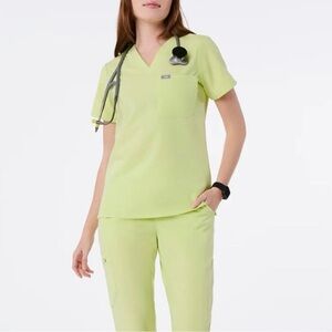 FIGS Sea Mist Scrub Top Size S – Limited Edition / Discontinued